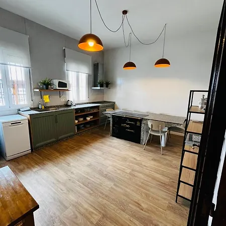 Casa Grande Do Costureiro-para Grupos En Con Terraza Y Vistas Hébergement de vacances Portomarín