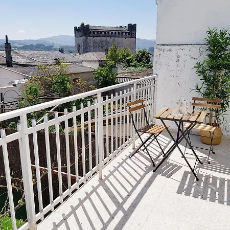 Casa Grande Do Costureiro-Para Grupos En Portomarin Con Terraza Y Vistas Holiday home *