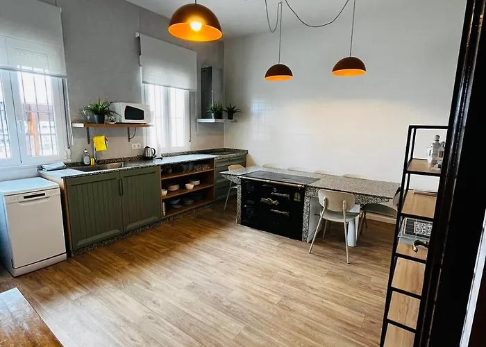 Casa Grande Do Costureiro-para Grupos En Con Terraza Y Vistas Hébergement de vacances Portomarín