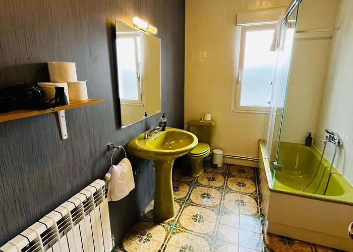 Casa Grande Do Costureiro-para Grupos En Con Terraza Y Vistas Hébergement de vacances