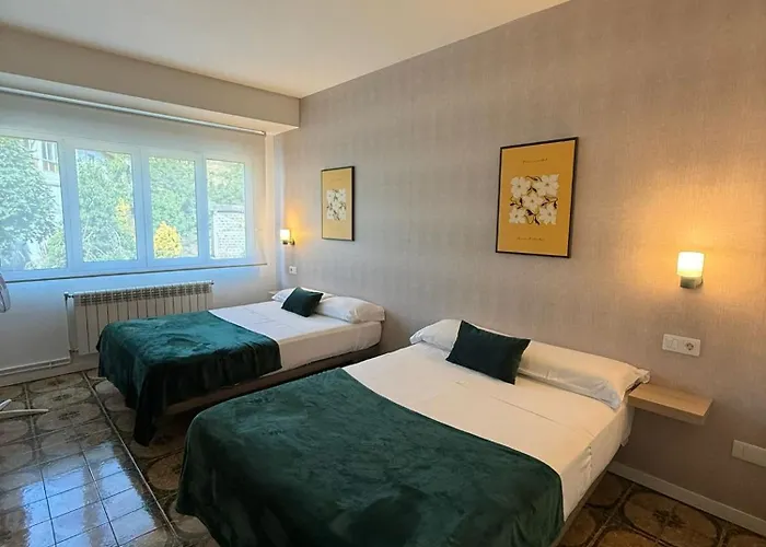 Casa Grande Do Costureiro-para Grupos En Con Terraza Y Vistas * Portomarín